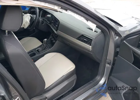 2019 Volkswagen Jetta 1.4T R-Line/1.4T S/1.4T Se z USA, uszkodzony, nr VIN 3VWCB7BUXKM203233